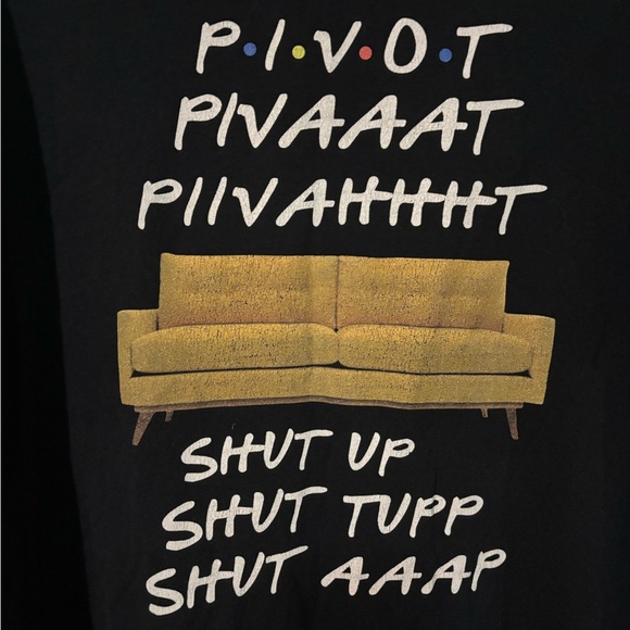 Friends TV Show “Pivot” Tshirt - Picture 2 of 4